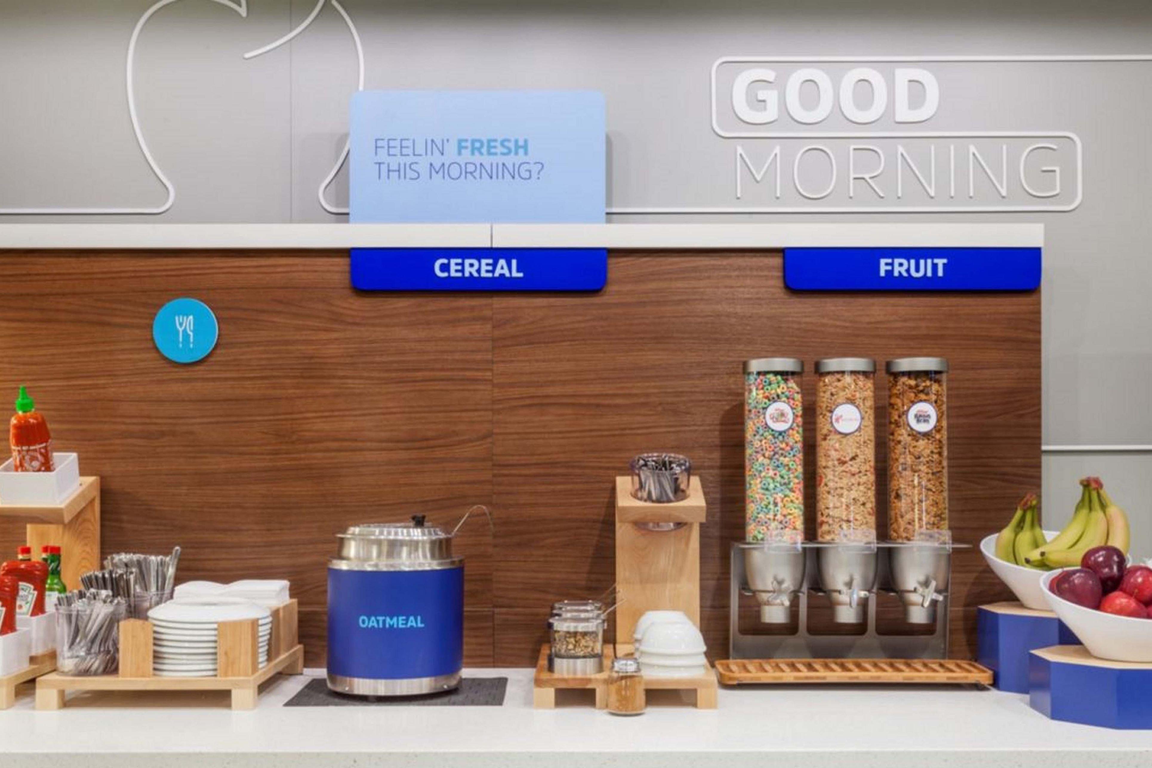 Holiday Inn Express & Suites - Marshalltown By Ihg Exteriör bild