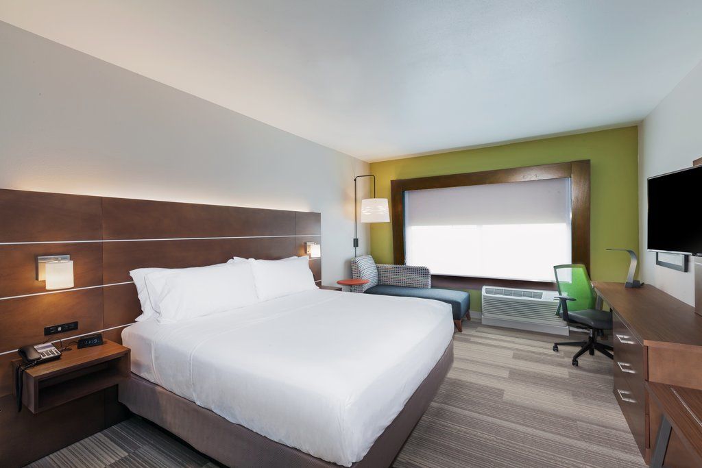 Holiday Inn Express & Suites - Marshalltown By Ihg Exteriör bild