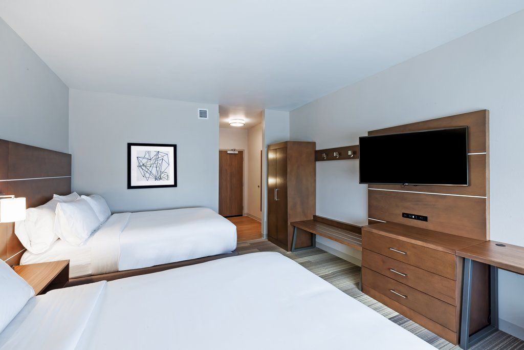 Holiday Inn Express & Suites - Marshalltown By Ihg Exteriör bild